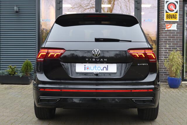 Volkswagen TIGUAN 1.4 TSI eHybrid R-Line Black Style Pano/IQ.Light/DCC/Keyless/Camera/Dodehoek/20"Misano/Trekhaak wegkl.