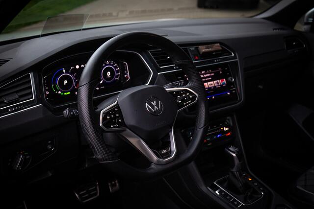 Volkswagen TIGUAN 1.4 TSI eHybrid R-Line Business+ Pano, Sfeerverlichting, Trekhaak,