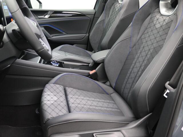 Volkswagen TIGUAN 1.5 eHybrid R-Line Edition matrix led, trekhaak, 360gr. camera, adaptive cruise, side assist, stuur-stoelverwarming, elek. bedienbare achterklep, keyless, voorstoel met massage, 20" lichtmetaal