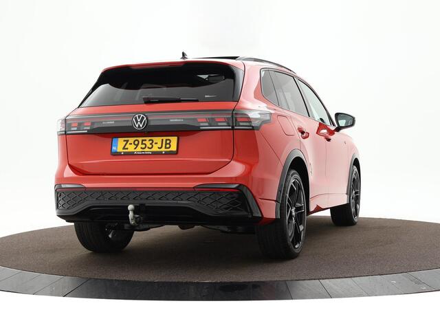 Volkswagen TIGUAN 1.5 eTSI 150pk DSG R-Line Business · Keyless · Panoramadak · 360 Camera · Head-up · Harman Kardon · 20'' Inch · Garantie t/m 16-04-2028 of 100.000km