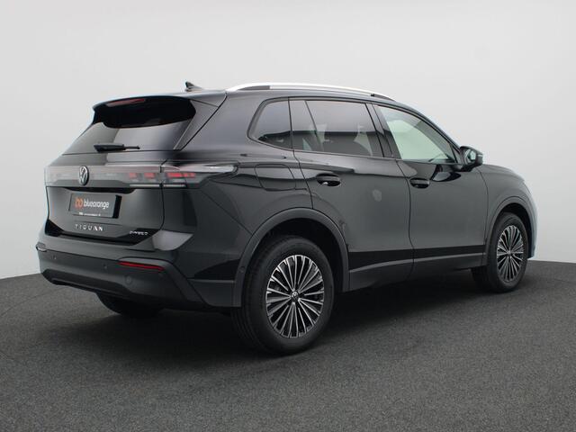 Volkswagen TIGUAN 1.5 eHybrid Life Edition 204PK DSG Adaptieve Cruise Controle, Elektr. Achterklep, Side Assist, Navi via Apple Carplay/Android Auto, Achteruitrijcamera, Winterpakket Plus, 18" LM Velgen