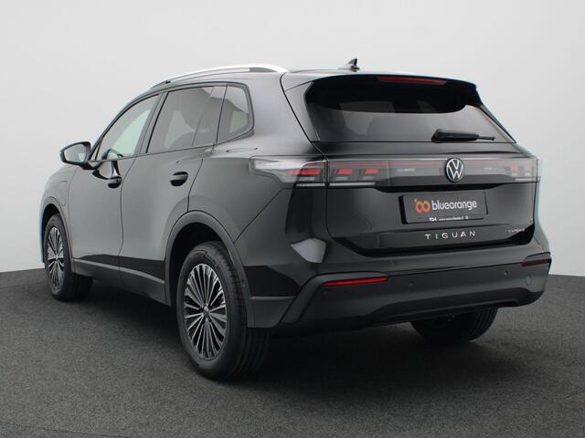 Volkswagen TIGUAN 1.5 eHybrid Life Edition 204PK DSG Adaptieve Cruise Controle, Elektr. Achterklep, Side Assist, Navi via Apple Carplay/Android Auto, Achteruitrijcamera, Winterpakket Plus, 18" LM Velgen