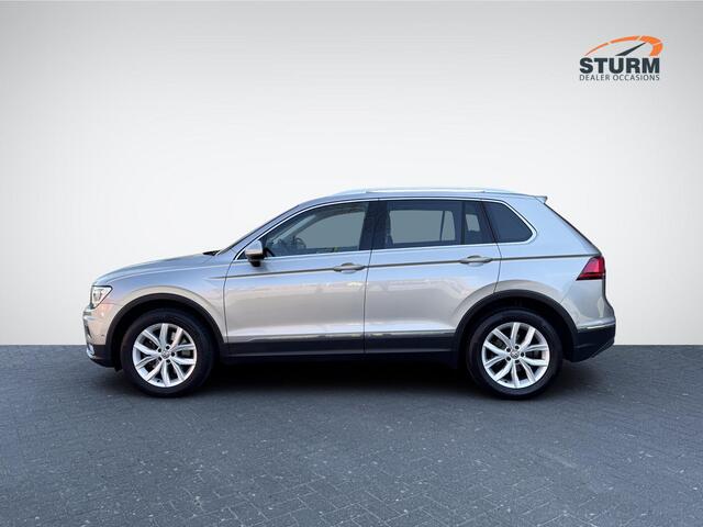 Volkswagen TIGUAN 2.0 TSI 4Motion Highline | Trekhaak Uitklapbaar | Stoelverwarming | Navigatie Full-Map | Digitaal Instrumentenpaneel | Camera | LED Koplampen | Adapt. Cruise Control | Rijklaarprijs!