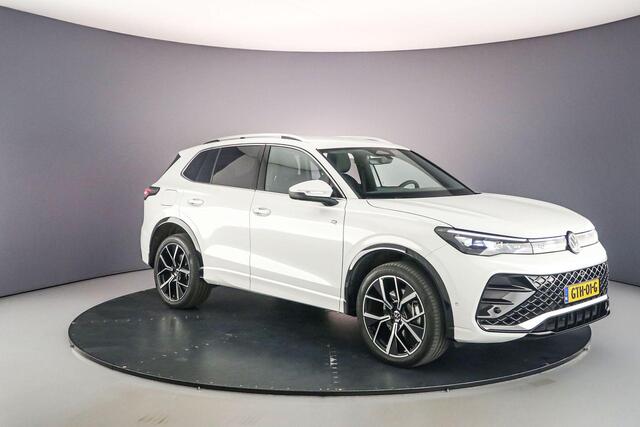 Volkswagen TIGUAN R-Line Edition 1.5 TSI eHybrid 272pk DSG Automaat Trekhaak, Adaptive cruise control, Elektrische achterklep, Navigatie, Achteruitrijcamera, LED verlichting