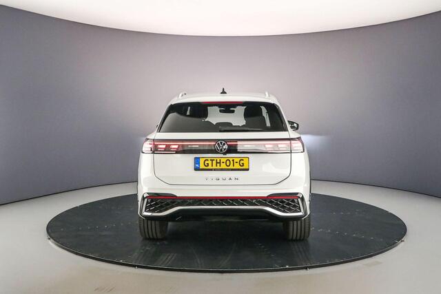 Volkswagen TIGUAN R-Line Edition 1.5 TSI eHybrid 272pk DSG Automaat Trekhaak, Adaptive cruise control, Elektrische achterklep, Navigatie, Achteruitrijcamera, LED verlichting