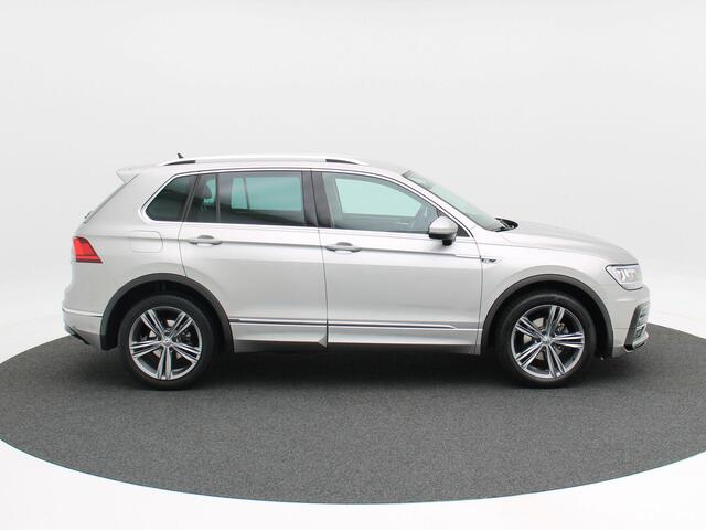 Volkswagen TIGUAN 1.4 TSi 150 Pk Automaat 4Motion Highline | Full LED | Navigatie | Adaptive Cruise | 19 Inch | Privacy Glass | 117.908 Km!!