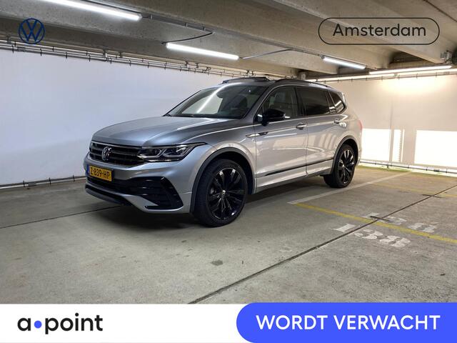 Volkswagen TIGUAN Allspace 1.5 TSI R-Line Business 7p. 150 pk | Verlengde garantie | Navigatie | Panoramadak | Parkeersensoren | Adaptieve cruise control | Stoelverwarming | Matrix LED koplampen |