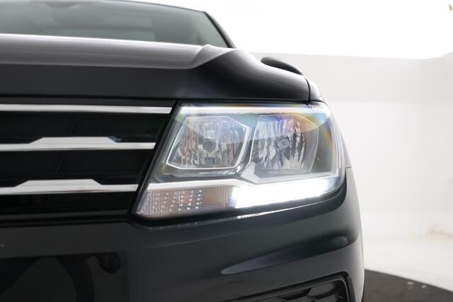 Volkswagen TIGUAN Allspace 1.5 TSI Comfortline Business 7p. Trekhaak, Leer, Navigatie 7 Persoons, Panoramadak