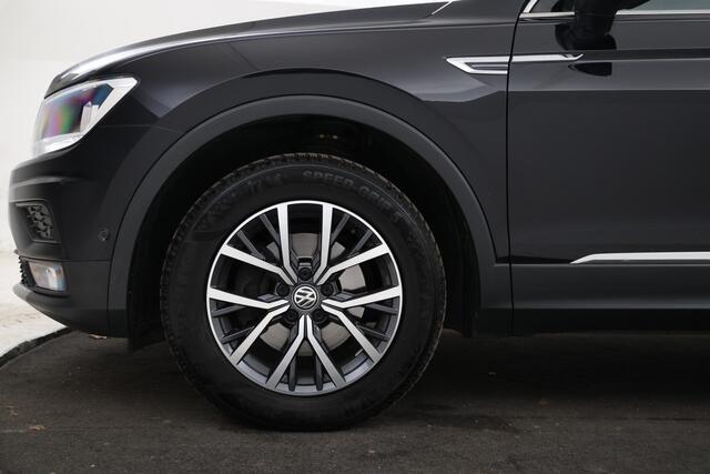 Volkswagen TIGUAN Allspace 1.5 TSI Comfortline Business 7p. Trekhaak, Leer, Navigatie 7 Persoons, Panoramadak