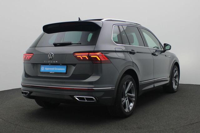 Volkswagen TIGUAN 1.5 TSI 150 pk DSG R-Line Business+ | Panoramadak | IQ Light | Achteruitrijcamera | Navigatie | Adaptive Cruise | Keyless Entry