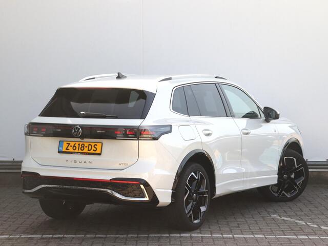Volkswagen TIGUAN 1.5 eTSI R-Line Business | Trekhaak | Camera | Keyless | Stoel- en stuurverwarming | Elektrische achterklep |