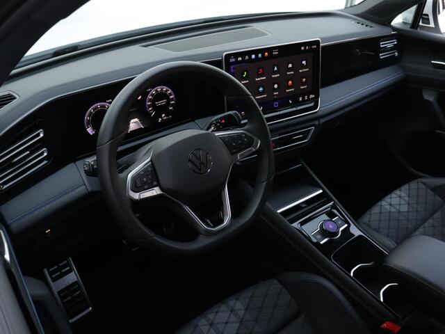 Volkswagen TIGUAN 1.5 eTSI R-Line Business | Trekhaak | Camera | Keyless | Stoel- en stuurverwarming | Elektrische achterklep |