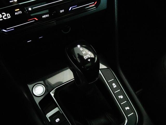 Volkswagen TIGUAN AUTOMAAT 1.5 TSI 150 PK DSG Life | LED | Panoramadak | Trekhaak | Keyless | Adaptieve Cruise Control |