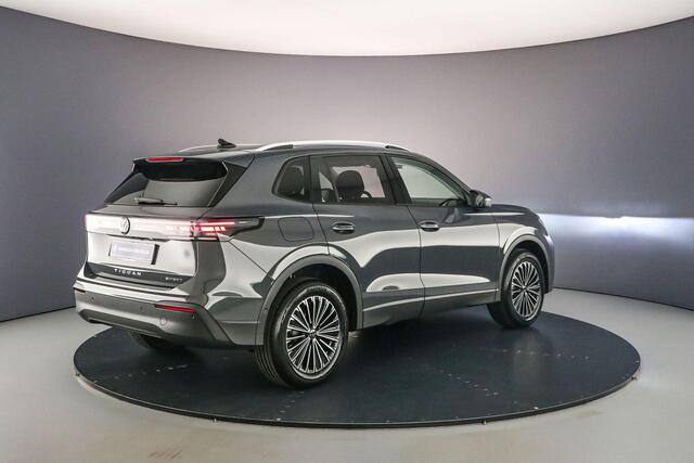 Volkswagen TIGUAN Life Edition 1.5 TSI eHybrid 204pk DSG Automaat Adaptive cruise control, Navigatie, Achteruitrijcamera, Elektrische achterklep, Stoelverwarming, LED verlichting, Parkeersensoren