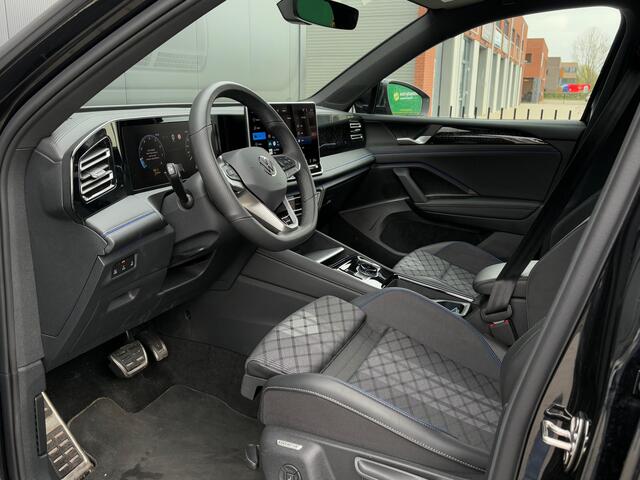 Volkswagen TIGUAN 1.5 eTSI R-Line Edition - IQ Light - Stoel/Stuurverwarming - Wegklapbare Trekhaak - Massage Stoel - Keyless - Dodehoek - Rijklaar
