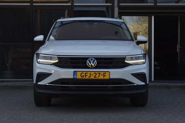 Volkswagen TIGUAN 1.5 TSI Business+ Lane Camera Trekhaak ACC