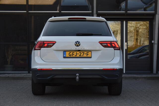 Volkswagen TIGUAN 1.5 TSI Business+ Lane Camera Trekhaak ACC