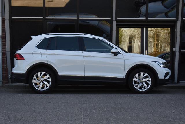 Volkswagen TIGUAN 1.5 TSI Business+ Lane Camera Trekhaak ACC