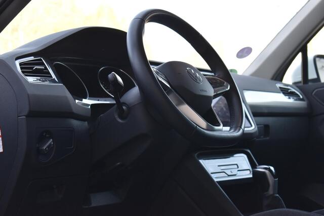 Volkswagen TIGUAN 1.5 TSI Business+ Lane Camera Trekhaak ACC