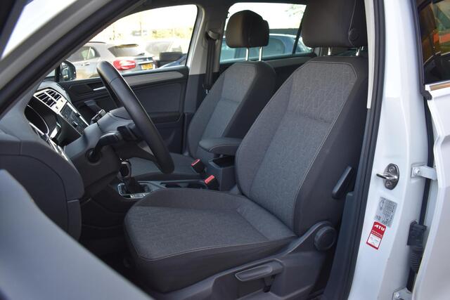 Volkswagen TIGUAN 1.5 TSI Business+ Lane Camera Trekhaak ACC