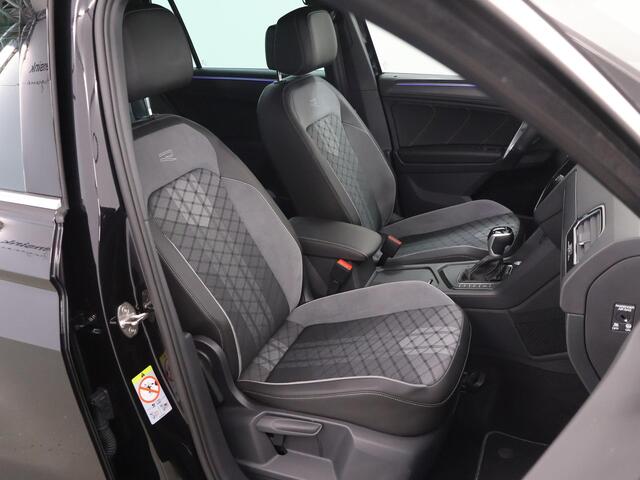 Volkswagen TIGUAN 1.5 TSI R-Line | Trekhaak | Matrix Led | Parkeercamera | Stoelverwarming | Cruise Control Adaptief |