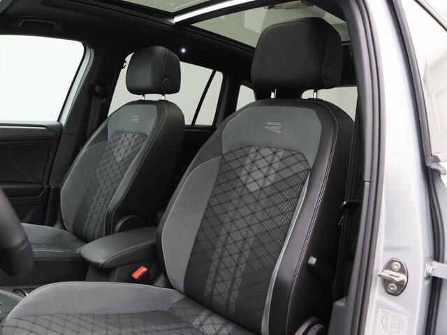 Volkswagen TIGUAN 1.5 TSi 150 Pk Automaat R-Line Business+ | Full LED | Panoramadak | Black Style | Camera | Navigatie | Stoelverwarming| Adaptive Cruise | 98.913 Km!!