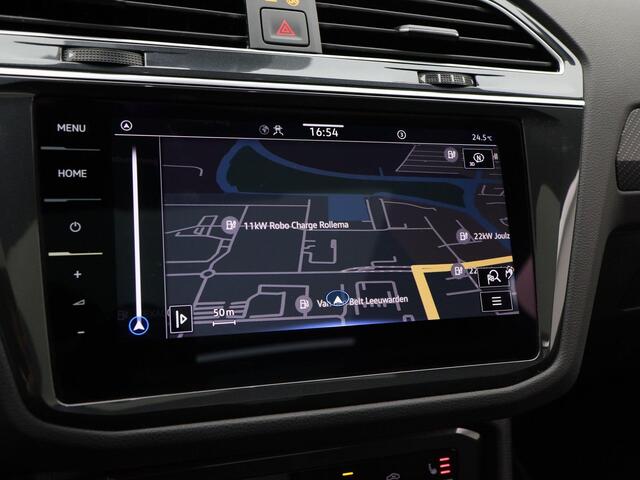 Volkswagen TIGUAN 1.5 TSi 150 Pk Automaat R-Line Business+ | Full LED | Panoramadak | Black Style | Camera | Navigatie | Stoelverwarming| Adaptive Cruise | 98.913 Km!!
