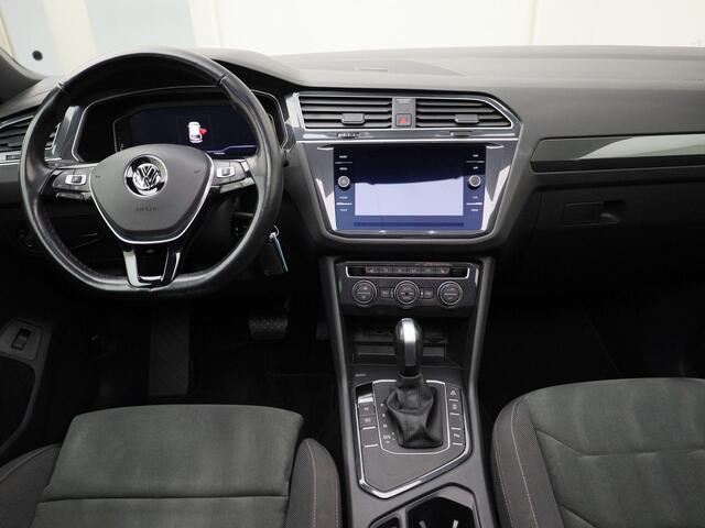 Volkswagen TIGUAN 1.5TSI/150PK ACT Comfortline Bus DSG · Panoramadak · Trekhaak · Navigatie
