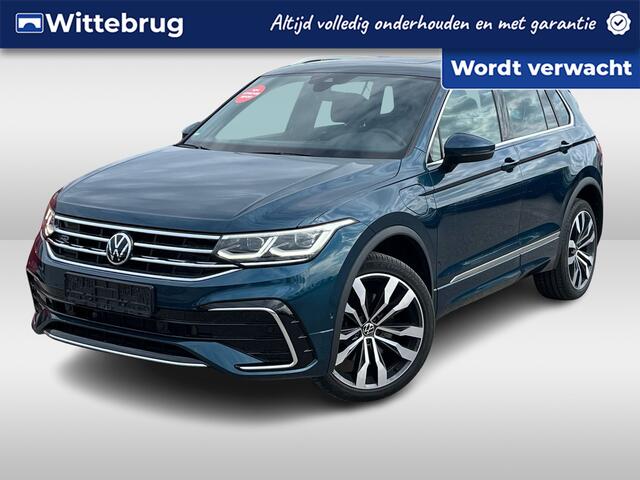 Volkswagen TIGUAN 1.4 TSI eHybrid 245pk DSG R-Line / Panoramadak / Elek. Zwenkbare Trekhaak / Virtual Cockpit / Elek. Achterklep Met Virtual Pedal / Stuur & Stoelverwarming / 20" LMV