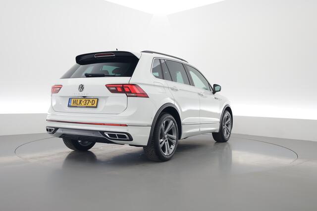 Volkswagen TIGUAN 1.5 TSI R-Line DSG | Pano | Elek. Trekhaak | Travel Assist | IQ. Light | Camera | Stoel- Stuurverw.