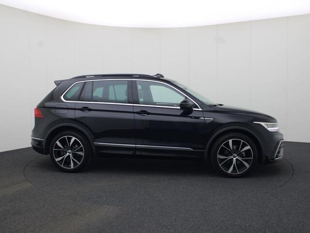Volkswagen TIGUAN 1.5TSI/150PK R-Line DSG · Panoramadak · Camera + Parkeersensoren · Stoel-& stuurverwarming ·