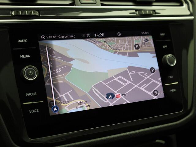 Volkswagen TIGUAN 1.5TSI/150PK R-Line DSG · Panoramadak · Camera + Parkeersensoren · Stoel-& stuurverwarming ·