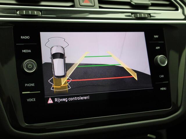 Volkswagen TIGUAN 1.5TSI/150PK R-Line DSG · Panoramadak · Camera + Parkeersensoren · Stoel-& stuurverwarming ·