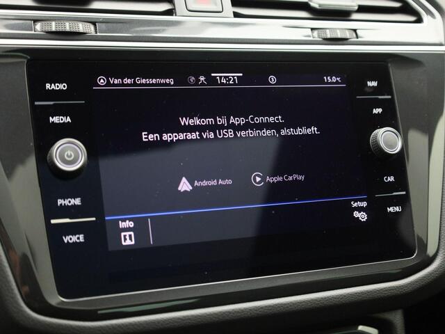 Volkswagen TIGUAN 1.5TSI/150PK R-Line DSG · Panoramadak · Camera + Parkeersensoren · Stoel-& stuurverwarming ·
