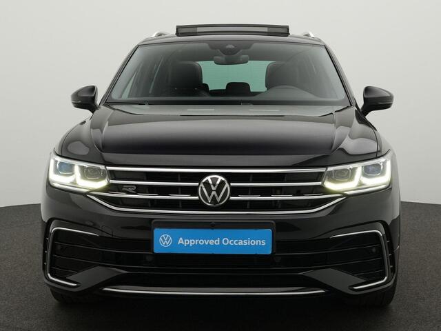 Volkswagen TIGUAN 2.0 TDI 150PK DSG R-Line Business+ | Pano | IQ Light | Stoelen Leder incl. Geheugen | 360 Camera | 19" inch |