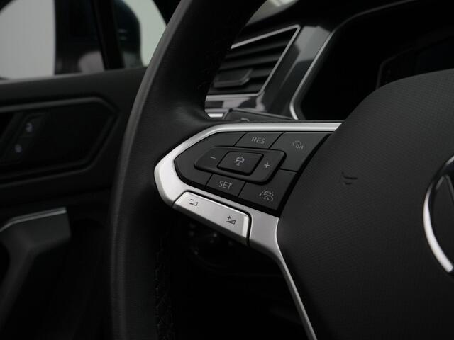 Volkswagen TIGUAN 1.4 TSI 245 pk DSG eHybrid Elegance | Pano | IQ Light | Achteruitrijcamera | Adaptieve Cruise Control