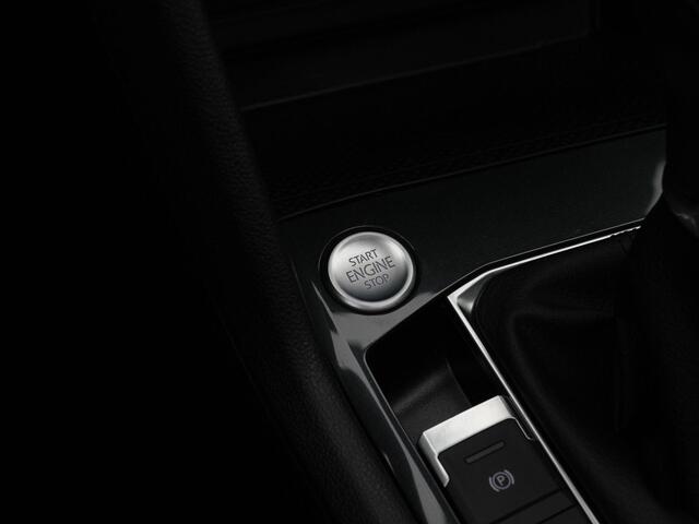 Volkswagen TIGUAN 1.4 TSI 245 pk DSG eHybrid Elegance | Pano | IQ Light | Achteruitrijcamera | Adaptieve Cruise Control