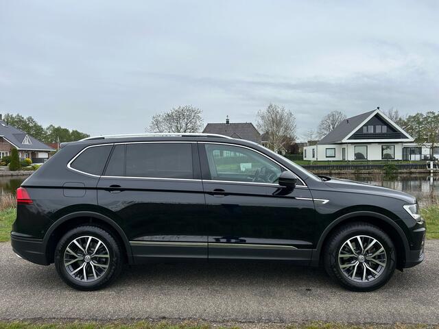 Volkswagen TIGUAN Allspace 1.5 TSI Comfortline Business Virtual cockpit / Panoramadak