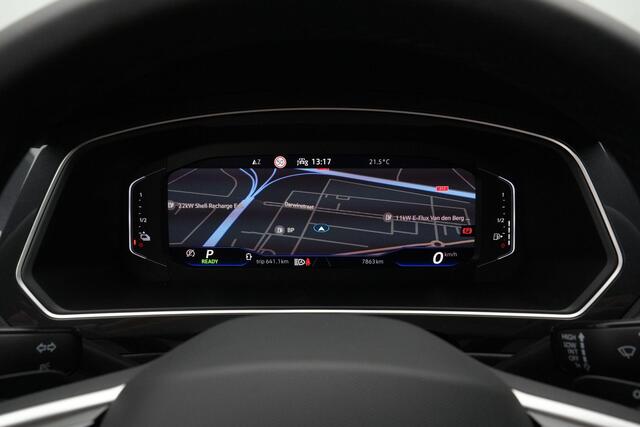 Volkswagen TIGUAN 1.4 TSI 245 pk DSG eHybrid R-Line Business | Panoramadak | Trekhaak | IQ Light | Stuur-/stoelverwarming | Achteruitrijcamera | Navigatie