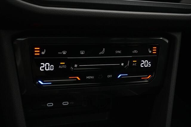 Volkswagen TIGUAN 1.4 TSI 245 pk DSG eHybrid R-Line Business | Panoramadak | Trekhaak | IQ Light | Stuur-/stoelverwarming | Achteruitrijcamera | Navigatie
