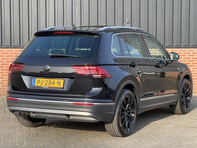 Volkswagen TIGUAN 1.4 TSI ACT Highline/Automaat/Dakje/Trekhaak/Stoelverwarming