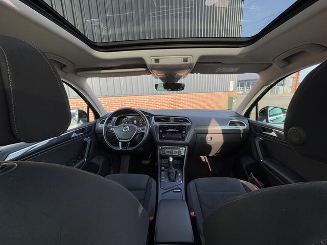 Volkswagen TIGUAN 1.4 TSI ACT Highline/Automaat/Dakje/Trekhaak/Stoelverwarming