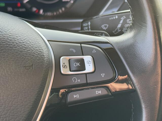 Volkswagen TIGUAN 1.4 TSI ACT Highline/Automaat/Dakje/Trekhaak/Stoelverwarming
