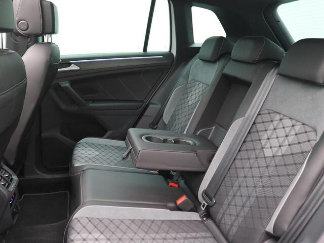 Volkswagen TIGUAN 1.4 TSI eHybrid R-Line Business 245PK DSG matrix led, panoramadak, achteruitrijcamera, stuur-stoelverwarming, adaptive cruise, side assist, keyless, elek. bedienbare achterklep, 19" lichtmetaal
