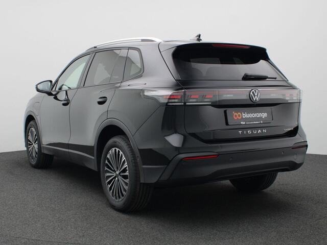 Volkswagen TIGUAN 1.5 eHybrid Life Edition 204PK DSG full led, adaptive cruise met travel assist, side assist, stoelverwarming voor-achter, stuurwielverwarming, alarm, achteruitrijcamera, 18" lichtmetaal