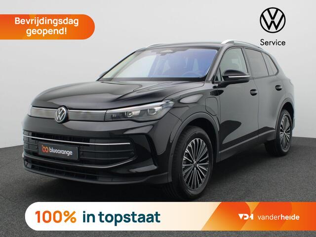 Volkswagen TIGUAN 1.5 eHybrid Life Edition 204PK DSG Adaptieve Cruise Controle, Elektr. Achterklep, Side Assist, Navi via Apple Carplay/Android Auto, Achteruitrijcamera, Winterpakket Plus, 18" LM Velgen