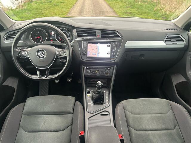 Volkswagen TIGUAN 1.4 TSI Connected Series Pano / Trekhaak / Nieuwstaat!
