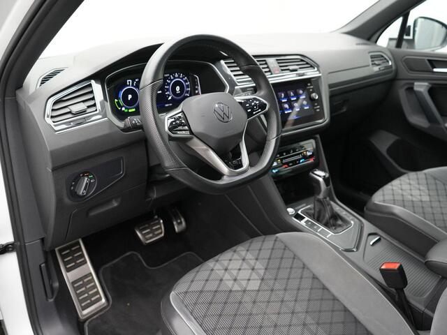 Volkswagen TIGUAN 1.4 TSI eHybrid 245 pk DSG R-Line Business+ | Navigatie | Keyless Entry | Adaptive Cruise | Achteruitrijcamera | Climatronic