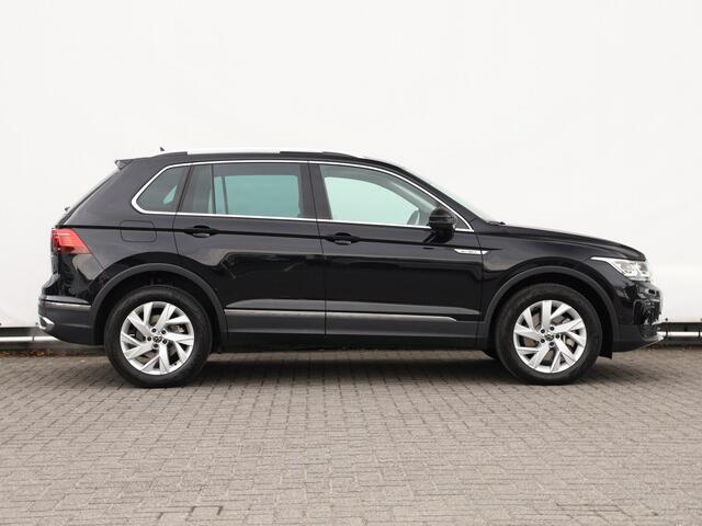Volkswagen TIGUAN 1.4 TSI eHybrid Elegance 245pk DSG | LED Matrix | Panoramadak | Navigatie | Camera | Keyless | Side assist