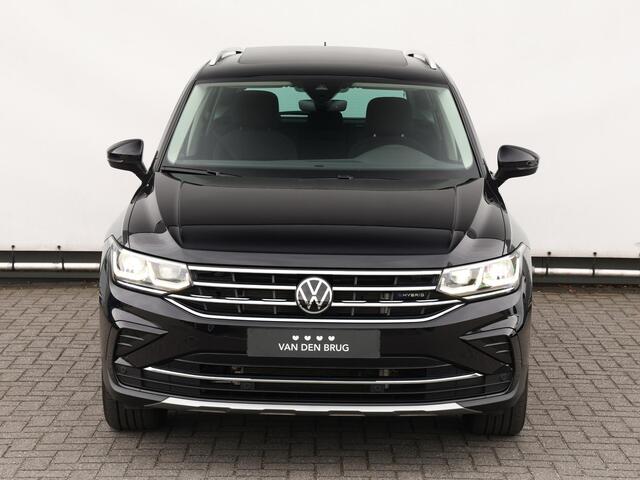 Volkswagen TIGUAN 1.4 TSI eHybrid Elegance 245pk DSG | LED Matrix | Panoramadak | Navigatie | Camera | Keyless | Side assist